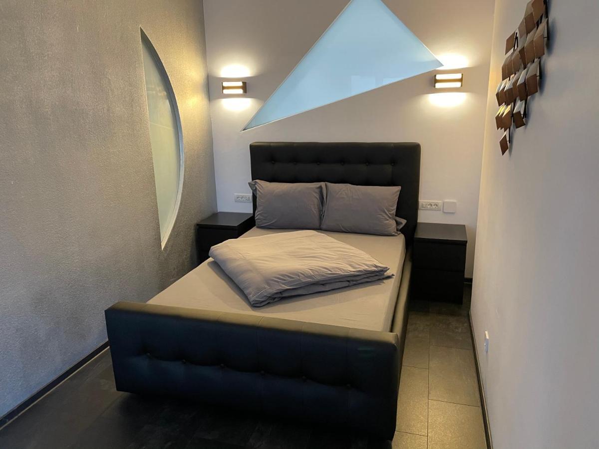 Stylish Westpark 2 Residence Lake View W8 ブカレスト エクステリア 写真