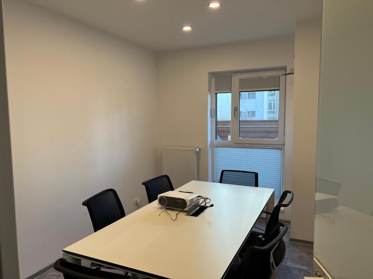 Stylish Westpark 2 Residence Lake View W8 ブカレスト エクステリア 写真
